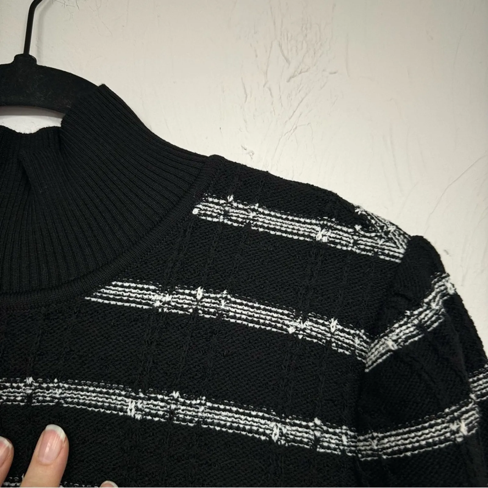 Ming Wang Black White Chunky Knit Sweater Womens M Fringe Preppy Pullover Mock - Image 4