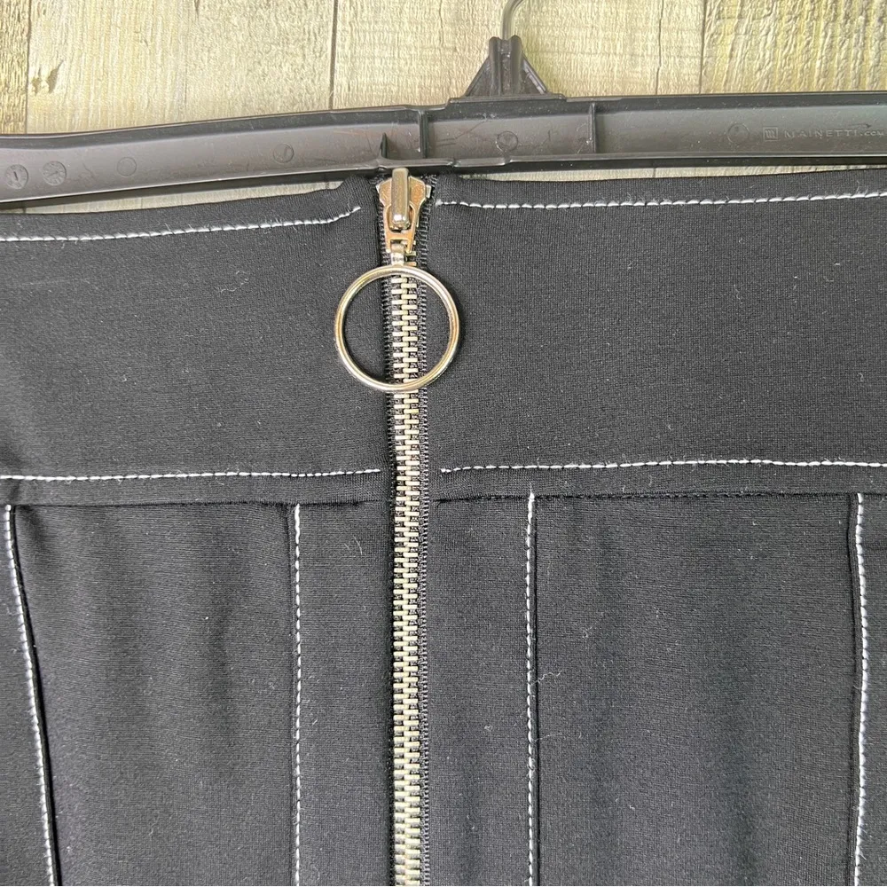 INC International Concepts Size XL Deep Black W/White Threading Front Zip Close - Image 3