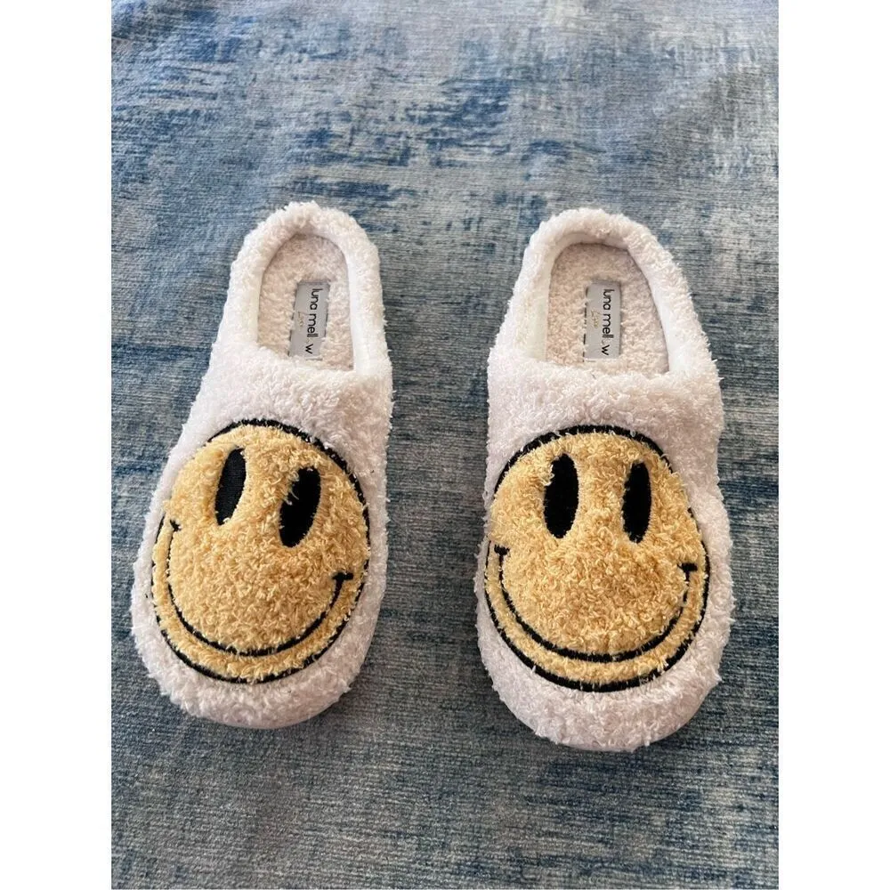 Luna Mellow Luxe Cream Yellow Smiley Happy Face House Slippers Women's XS 4 - Image 2