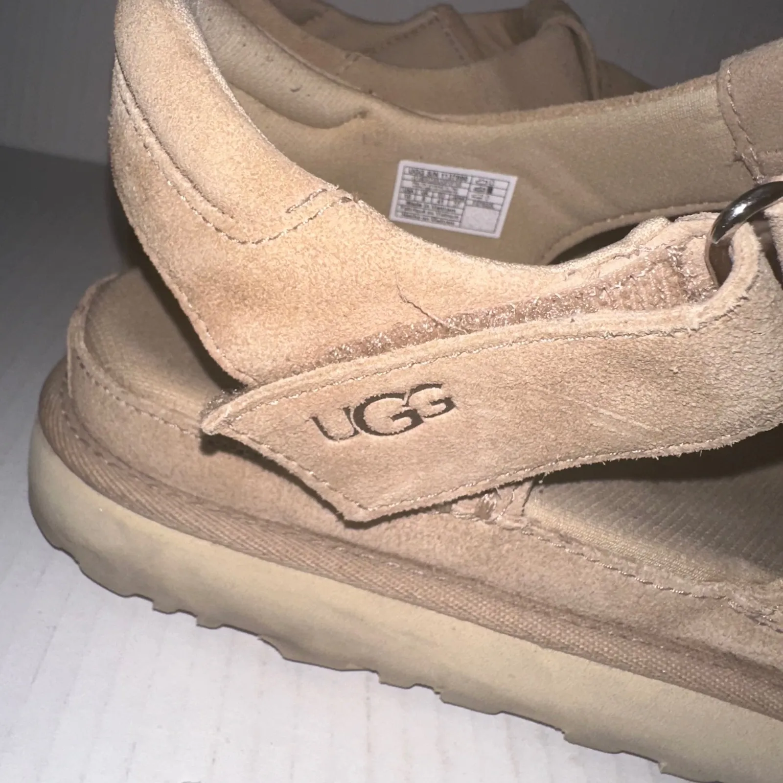 UGG Goldenstar Strap Sandal Womens 10 Driftwood Tan Suede Platform Strap Sandals - Image 3