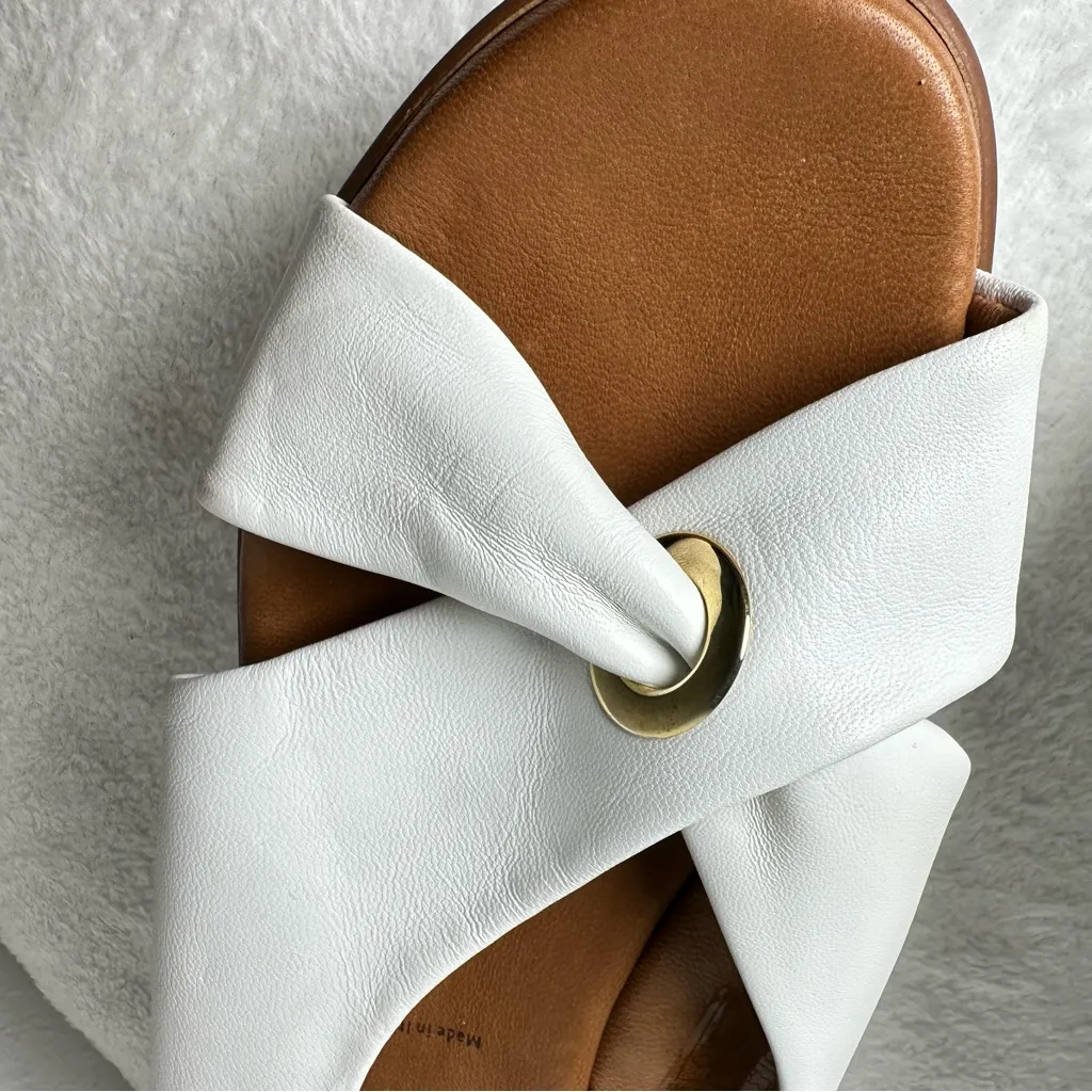 Ron White Priya Lightweight Leather Wedge Sandal in White and Gold Accents Size 11 - Image 8