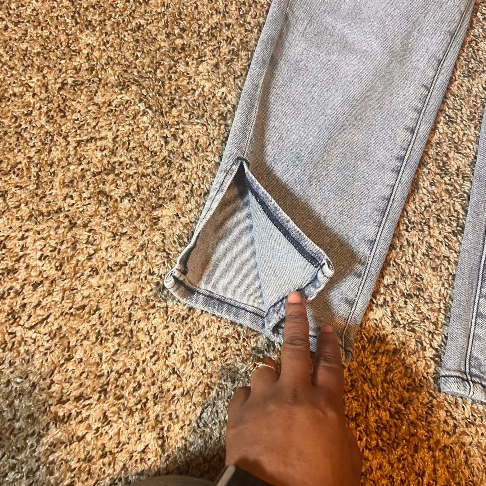 VERVET Los Angeles Women Light Wash High Rise Split Hem Cropped Jeans Size 29 Blue - Image 2