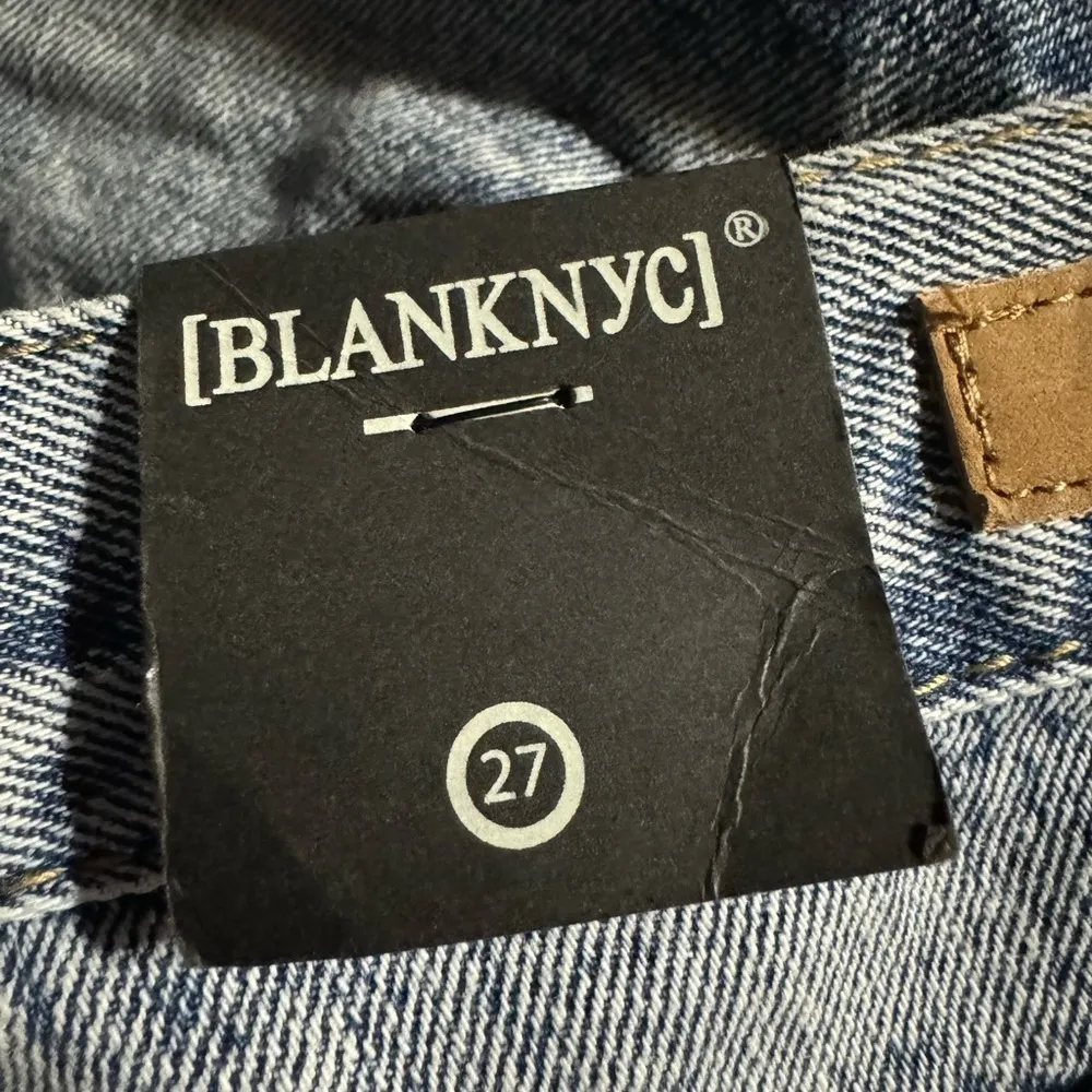 BLANK NYC Revolve Light Wash High Waist Distressed Frayed Jean Shorts Size 27 - Image 3