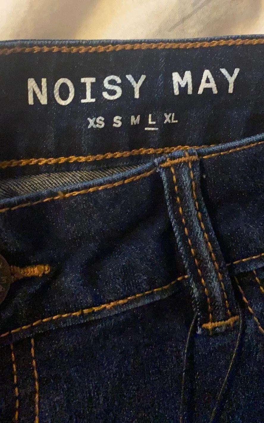 Noisy May Shorts - Image 2