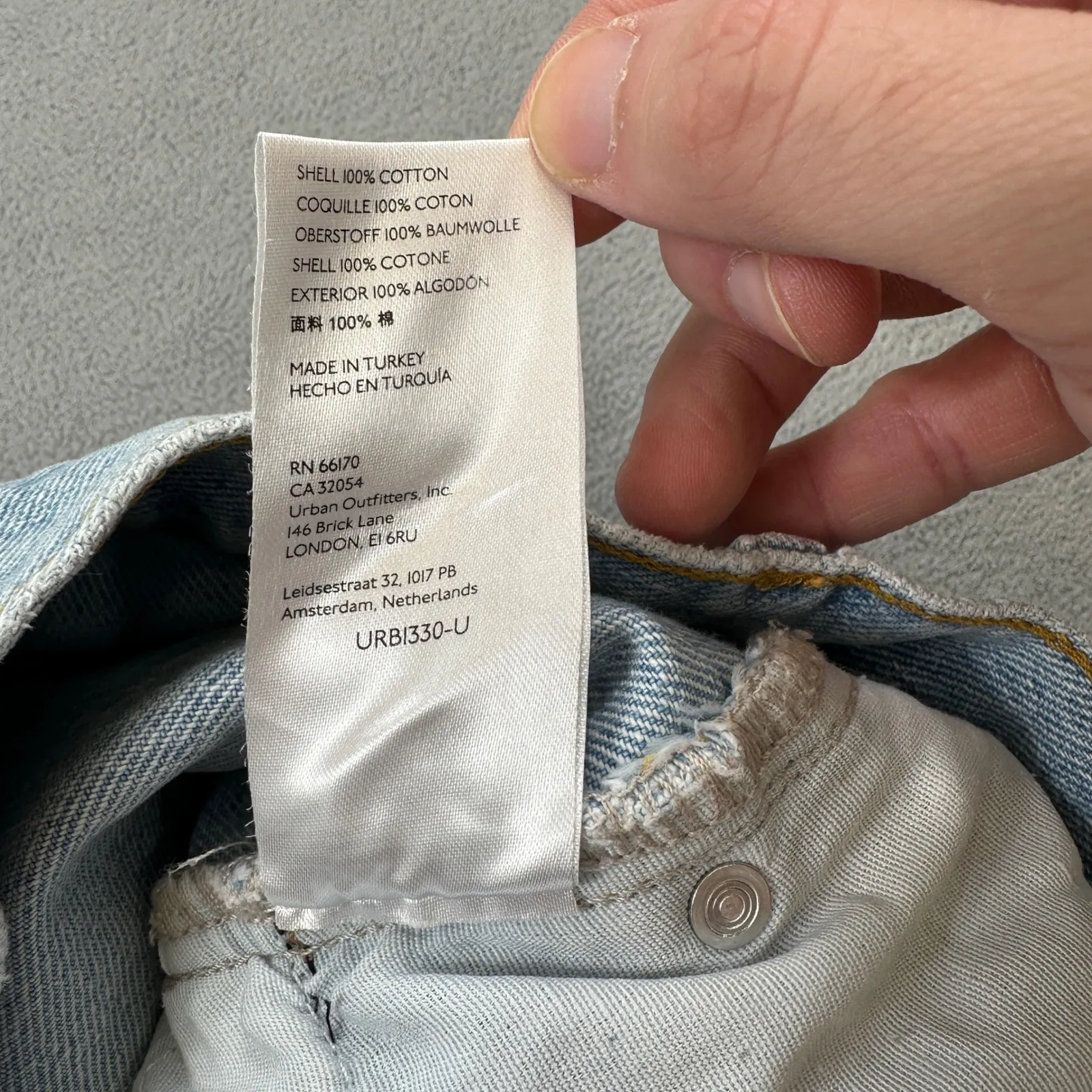 BDG Urban Outfitters High Rise Baggy Jean Shorts 26 Light Wash Denim Cut Off - Image 8