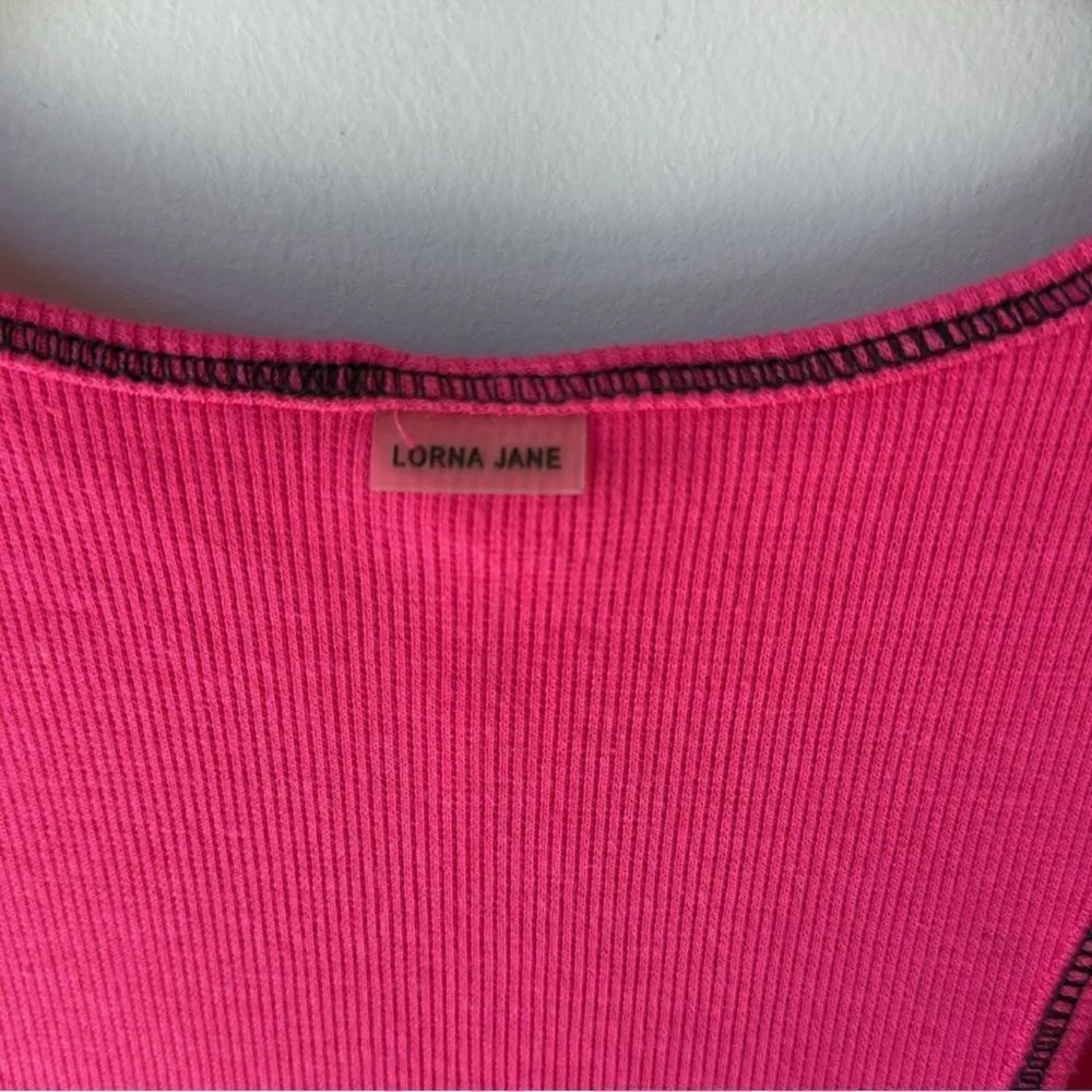 Lorna Jane NEW Energetic Pink Fitted Sleeveless Tank Top - Image 4