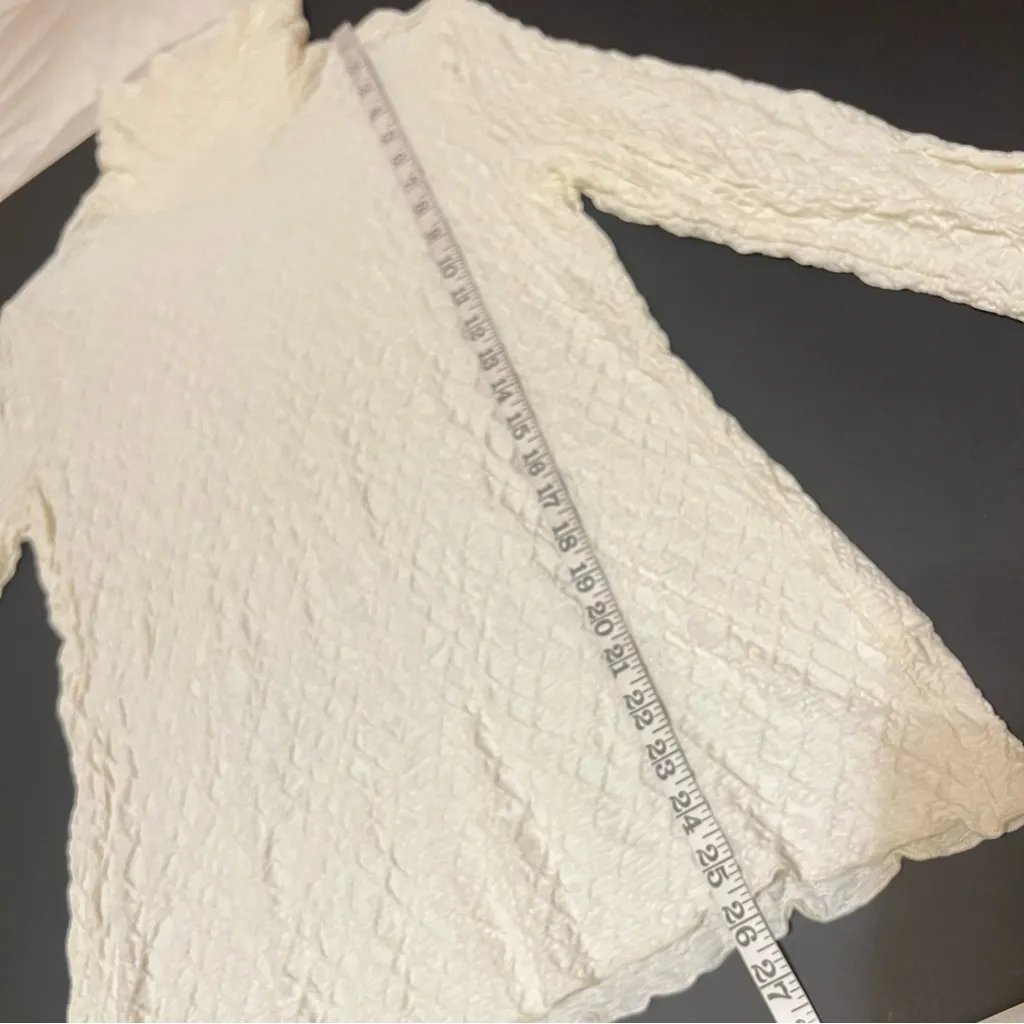 Snoskins textured turtleneck, Ski Snowboarding layer top cream color size L, NWT Size L - Image 7
