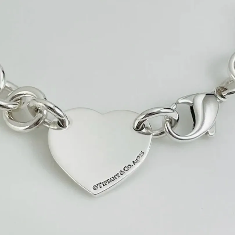 Tiffany & Co. Return to Tiffany Heart Tag Charm Bracelet 7.5” Sterling Silver - Image 4
