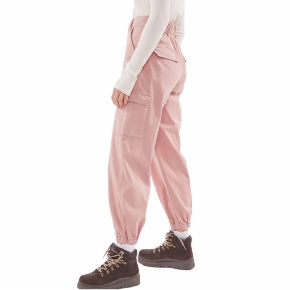 BDG UO Jackson Utility Cargo High Rise Jogger - Image 4