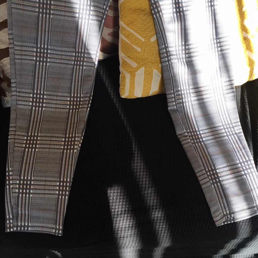 SHEIN plaid leggings/pants size M - Image 2