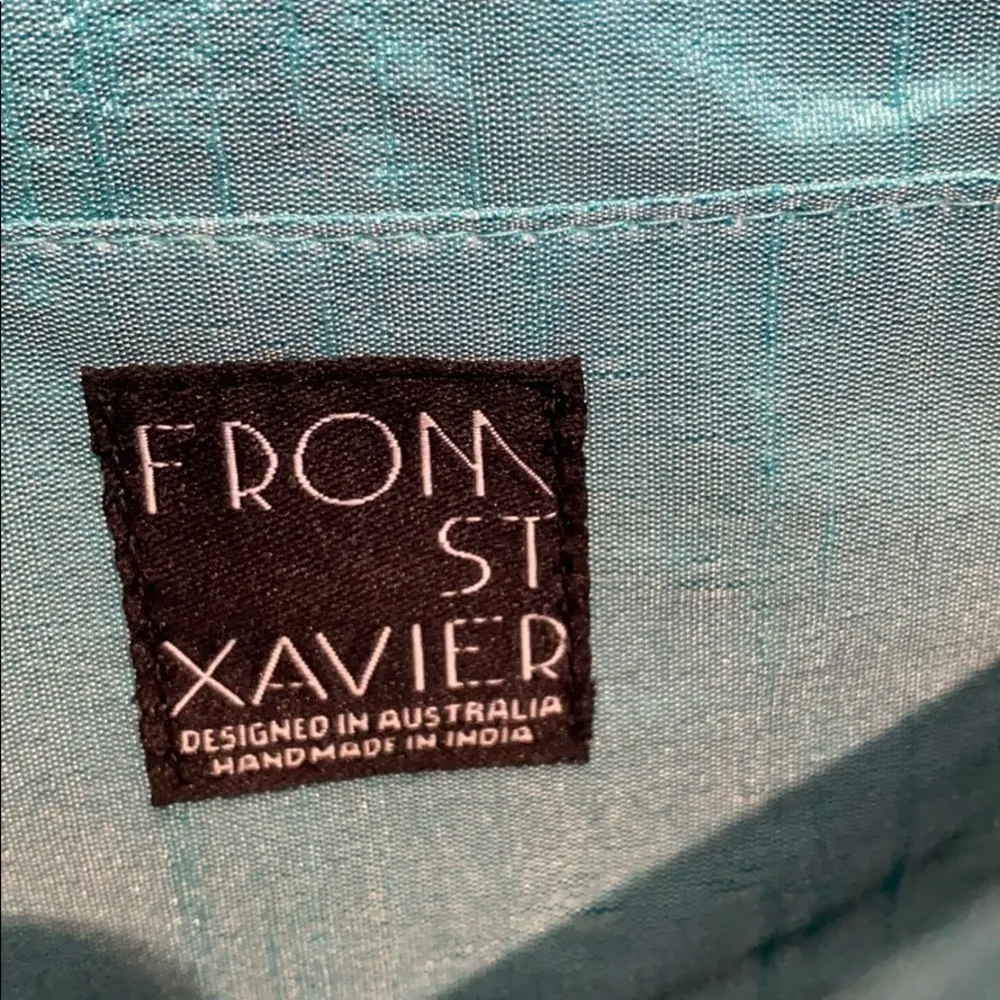 From St. Xavier Wish You Were Here green sequin clutch bag NWT - Image 8