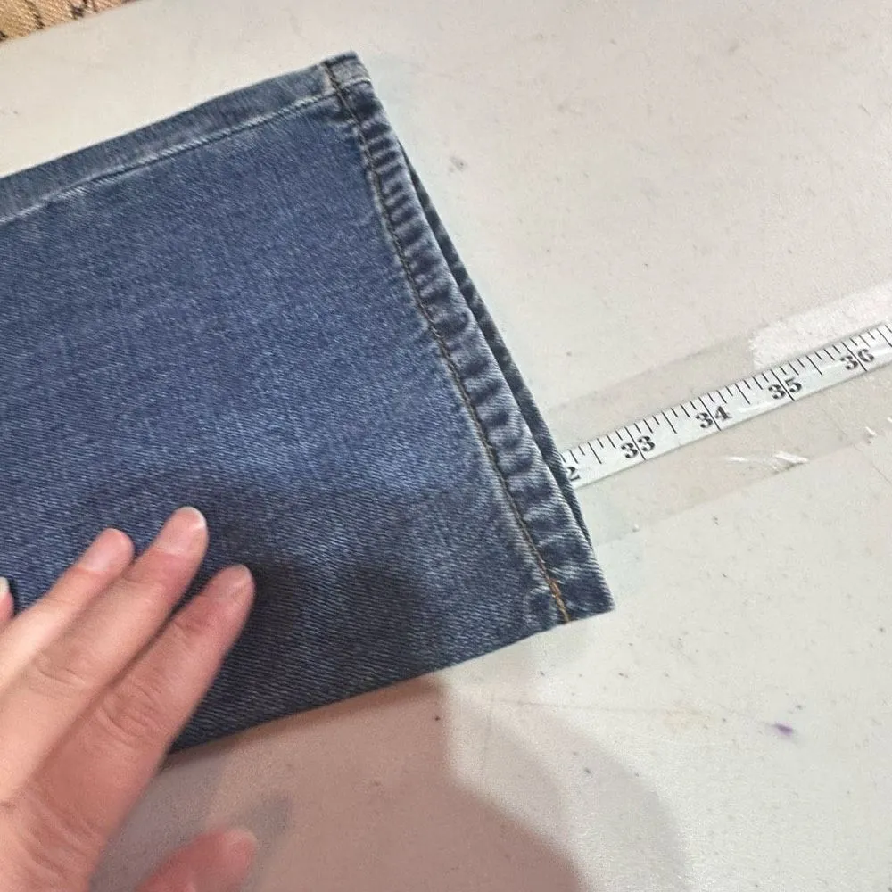 EXPRESS Vintage  Women's Studded Feather Design Bootcut Jeans Blue Denim Size 5/6 - Image 10