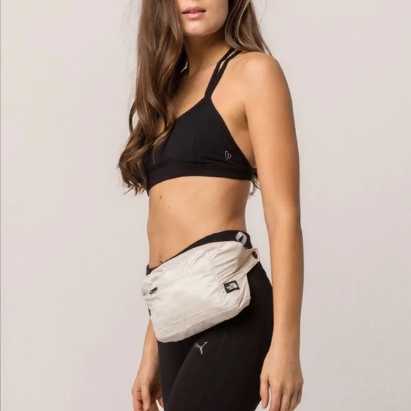 The North Face  Windwall Packable Jacket - Image 2