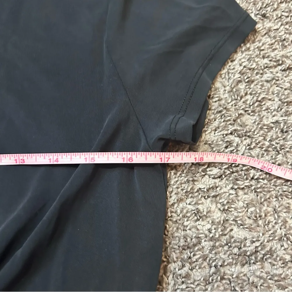 ZYIA Active Swirl Front Cropped Top - Image 8