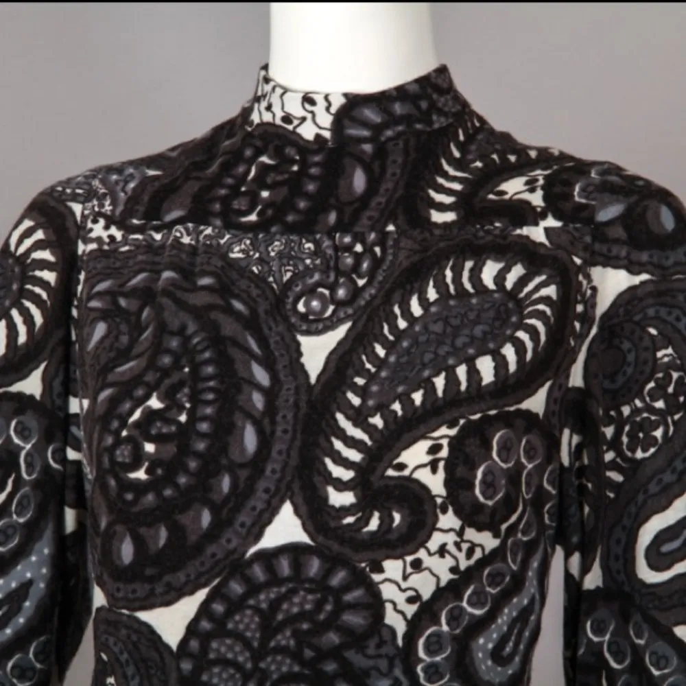 Donald Brooks dark paisley print long - Image 4