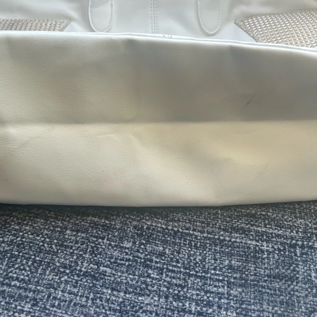 Jimmy Choo Elegant White and Silver Tote - Image 8