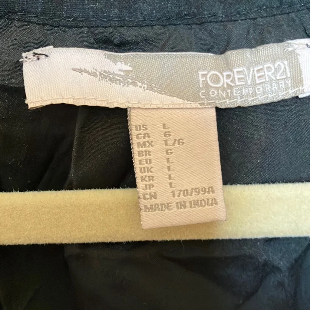 FINAL MARKDOWN Forever 21 Contemporary Black top large - Image 2