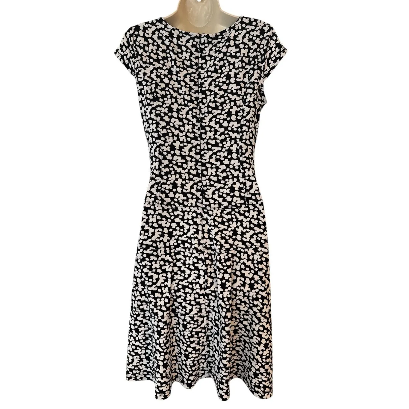 Women's Olivia Matthews Black White Fit And Flare Geometric Print Dress Size 10 - Image 2