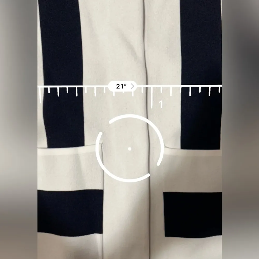 Pre Owned ANN TAYLOR Black And White Striped Cardigan With Full Buttons - Image 4