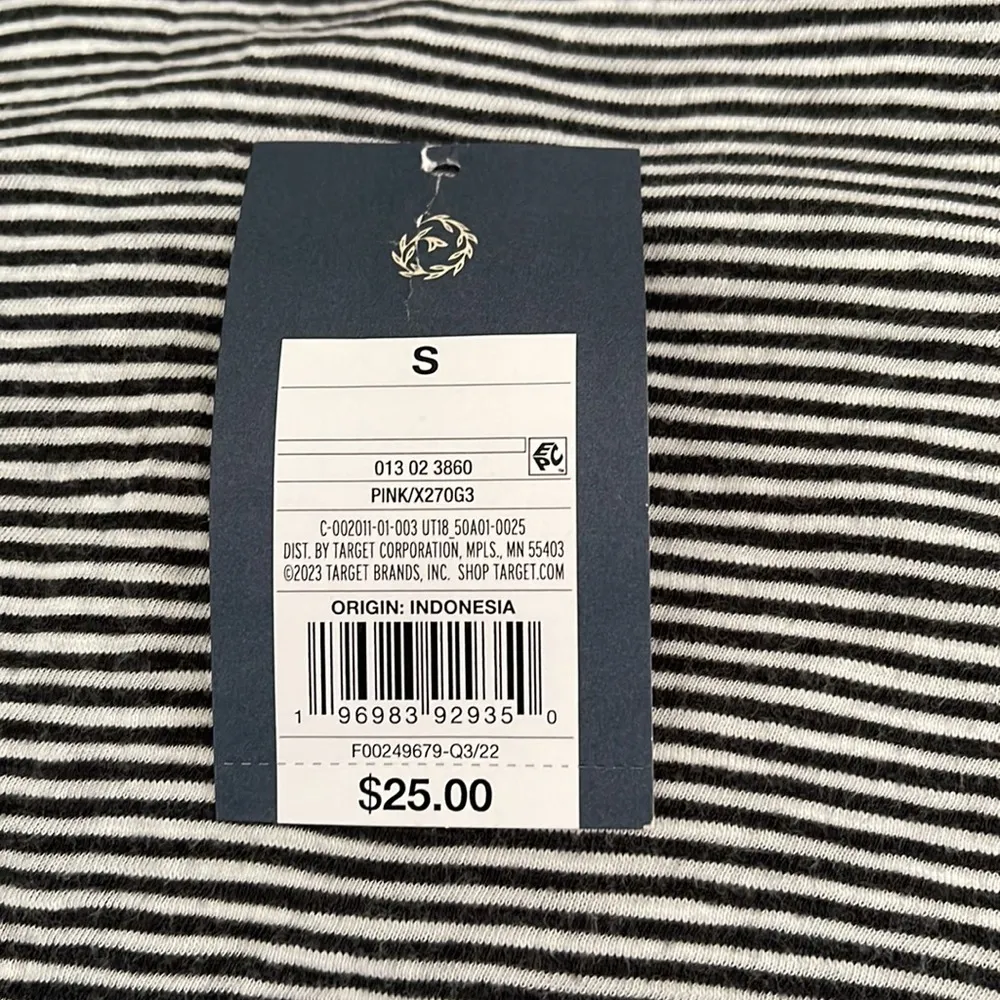 NWT Universal Thread Navy & White Stripe Top Tee Shirt Small - Image 2