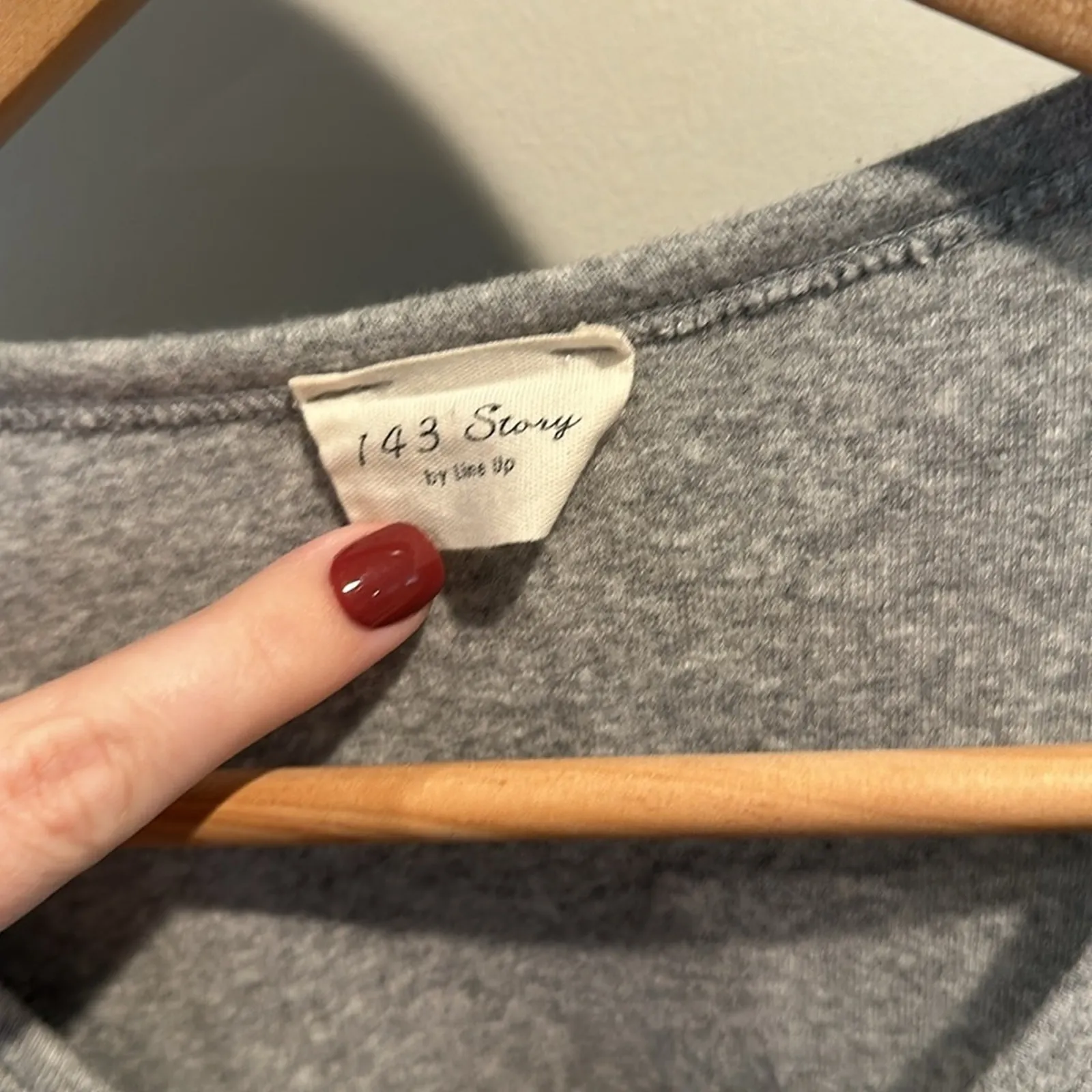 1.4.3. Story by Line Up Small Gray V-Neck Pullover Sweater - Image 2