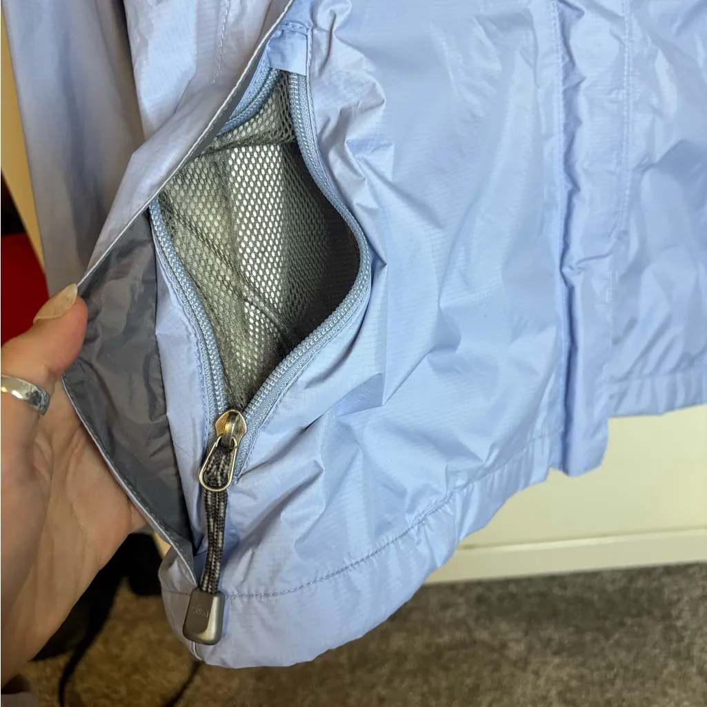 The North Face HyVent rain jacket women’s medium blue - Image 7