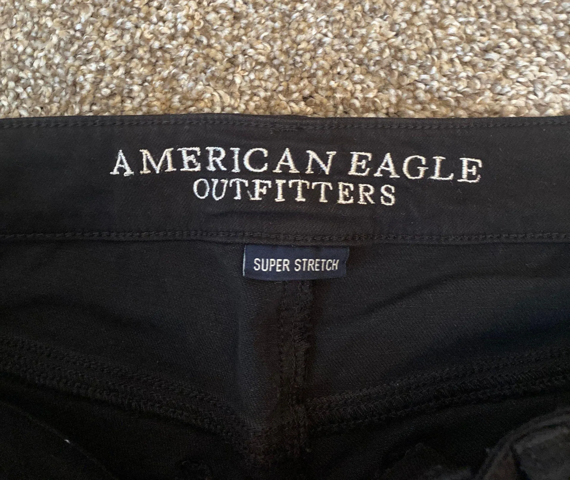 American Eagle Outfitters Midi Shorts - Image 4