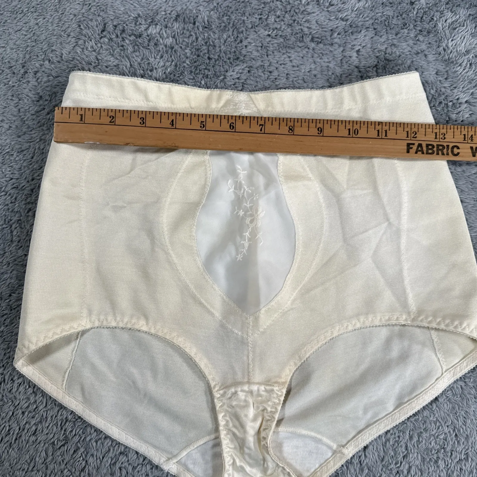 VTG 1980s JC Penny Delicates Hi-Waisted Shapewear Size XXL 3155 Nylon Beige - Image 5