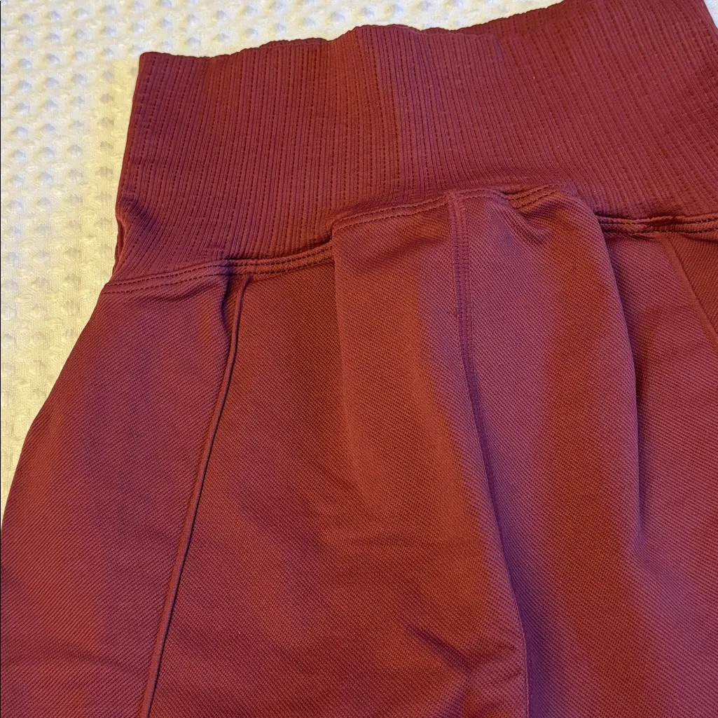 NEW! Free People Movement Wine Burgundy Textured Ribbed Leggings Size XS/S - Image 5