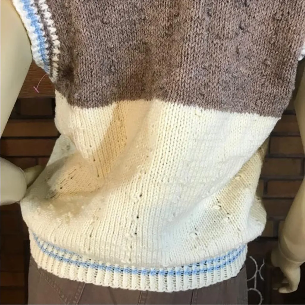 VINTAGE 1980'S BROWN, CREAM & BLUE SLEEVELESS V NECK SWEATER VEST (L) Brown Size L - Image 8