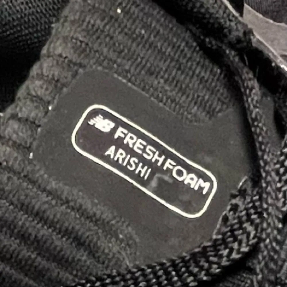 New Balance Fresh Foam Arishi V4 Women's Black Running Shoes Size 8.5B - Image 5