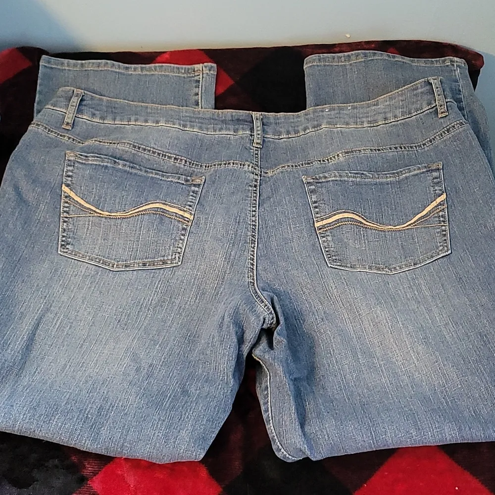 NWOT So Plus Size Boot Cut Jeans Women's Size 24 - Image 5