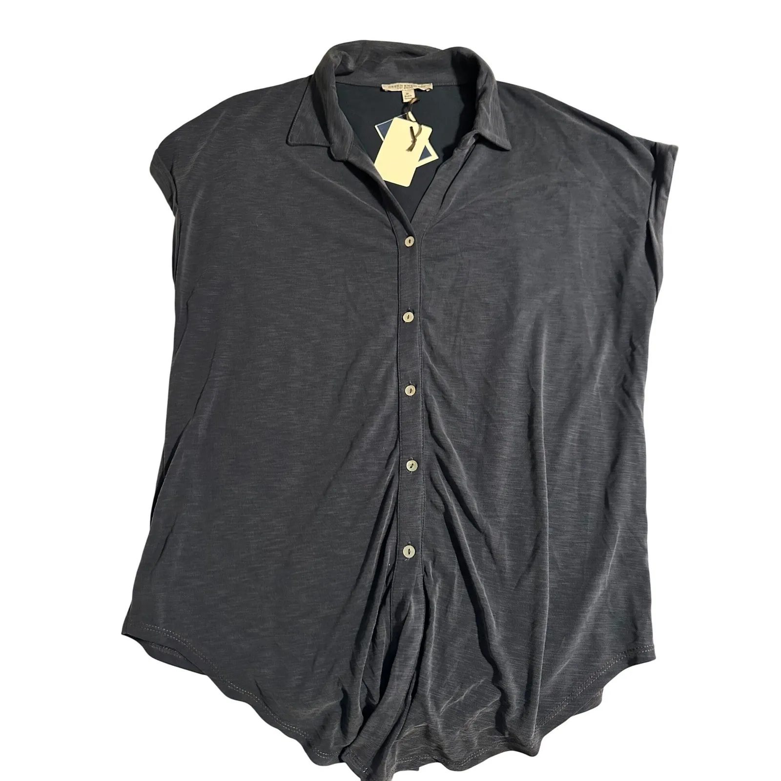 Green Envelope Los Angeles Button Down Cap Sleeve Top - Image 2