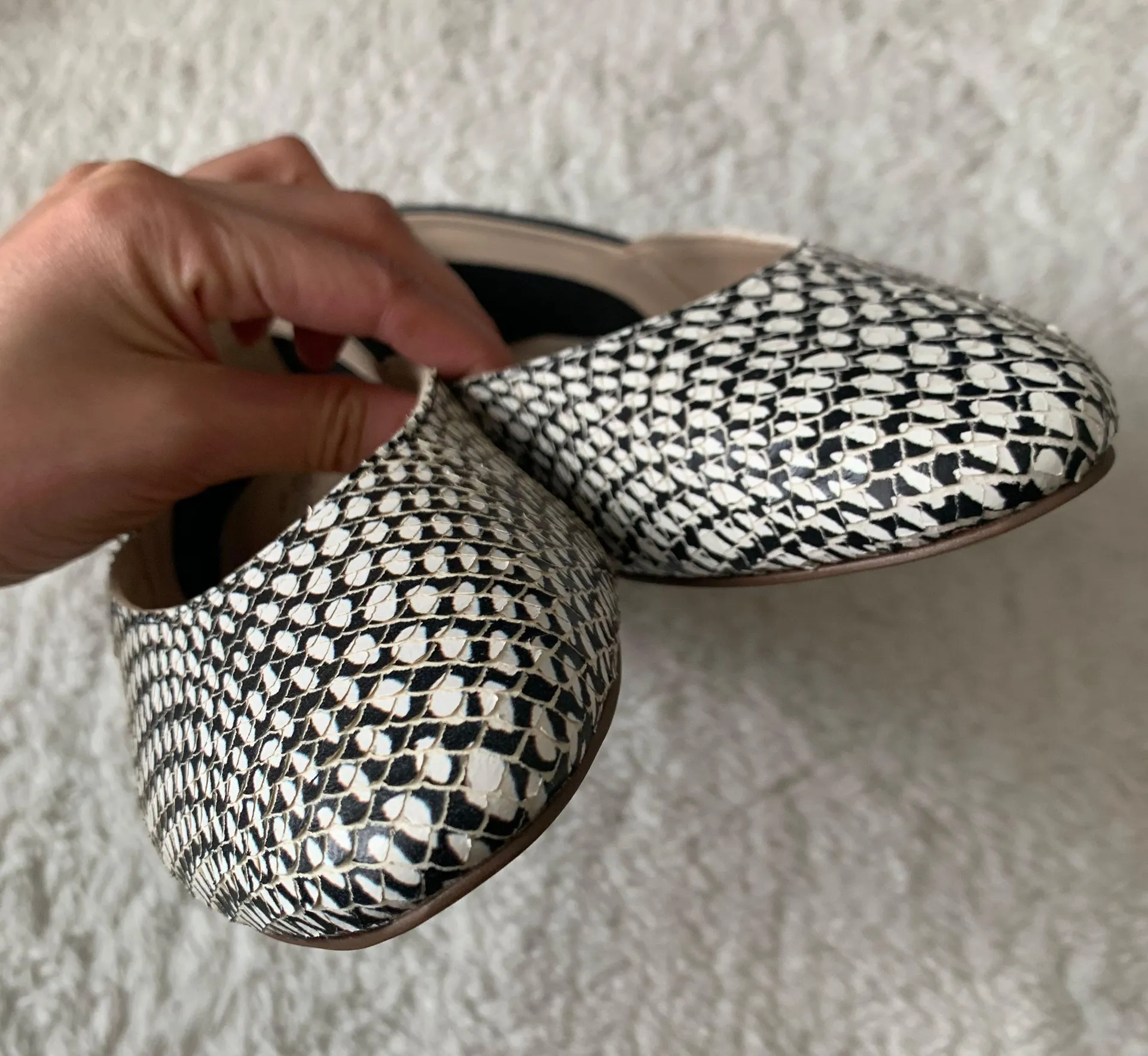 Botkier Britt Black & White Printed Mixed flats  - Image 2