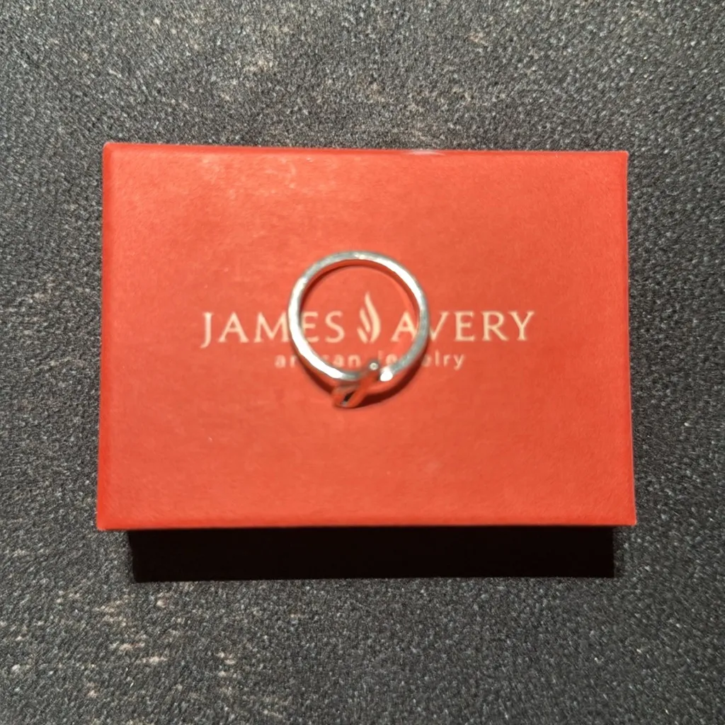 ✨James Avery•Letter ”j” Sterling Silver Ring•Size:8✨ - Image 4