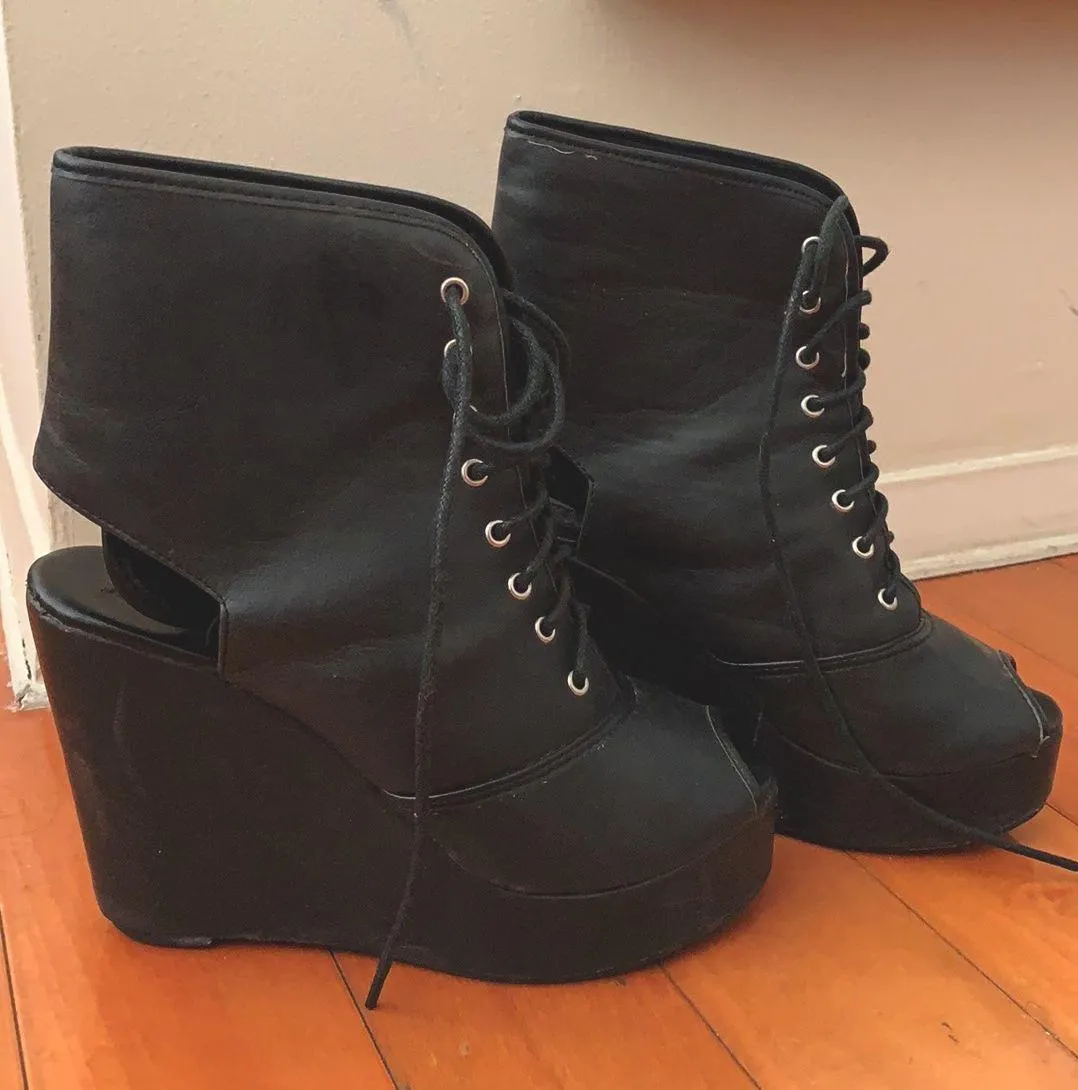 Deena & Ozzy Wedges - Image 2