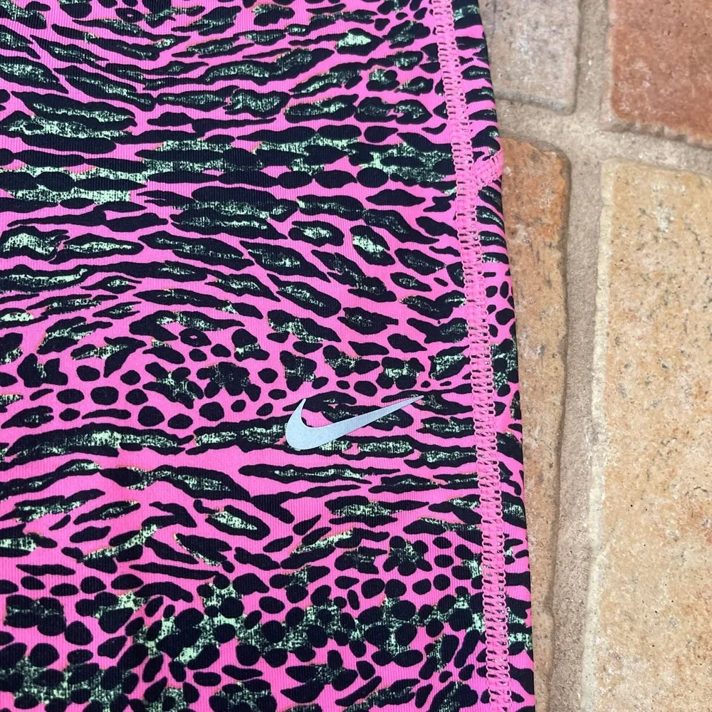 Nike Racer Leopard Legging  Pink Black Capri Pant Compression M - Image 3