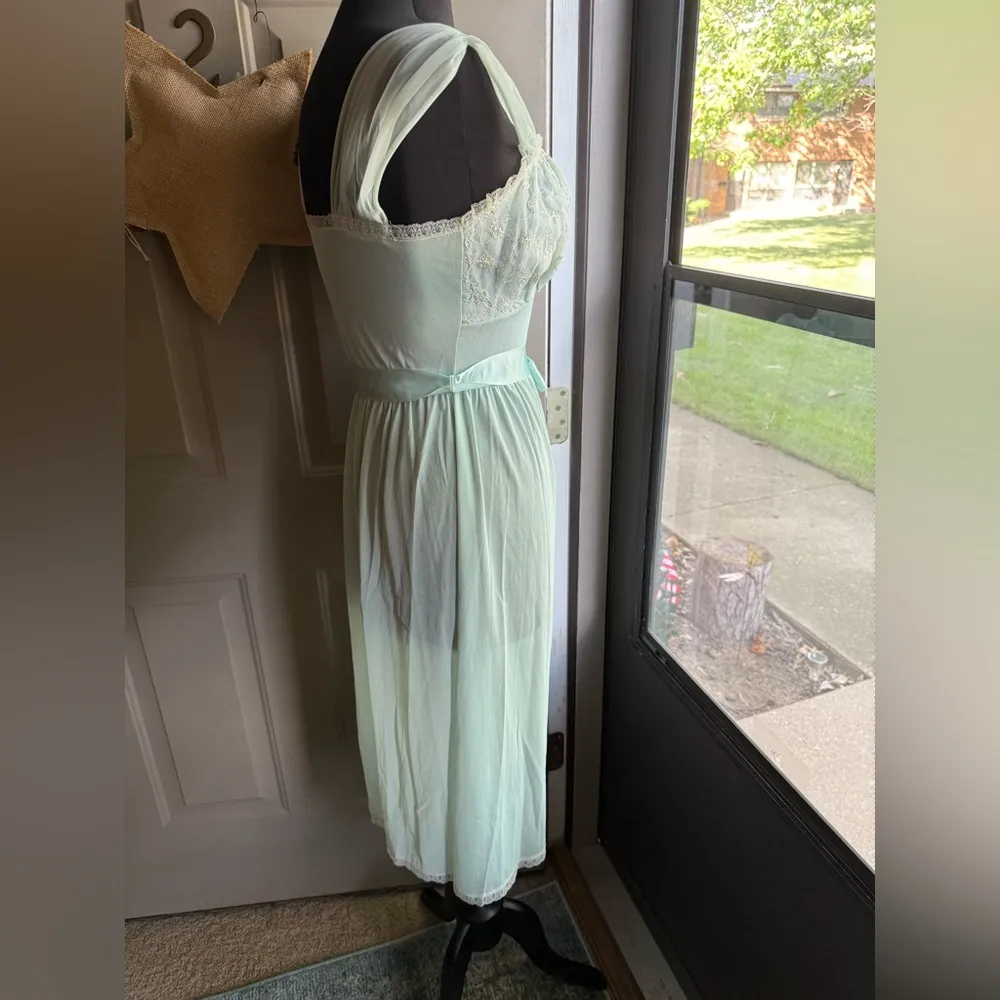 Vintage 60s Corsage sea foam sheer pixie two piece peignoir set, size medium Green - Image 6