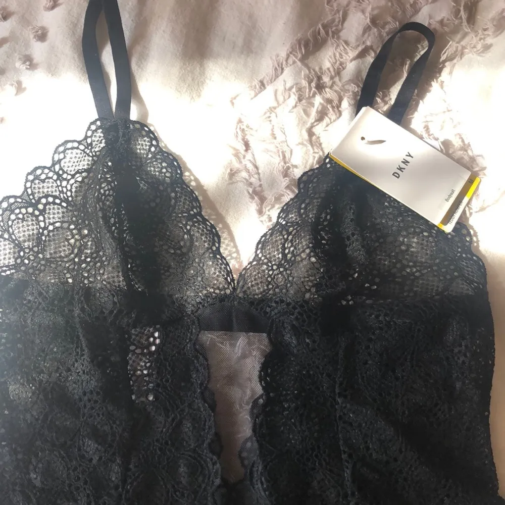 Superior Lace Romper Black DK6009  M NWT - Image 4