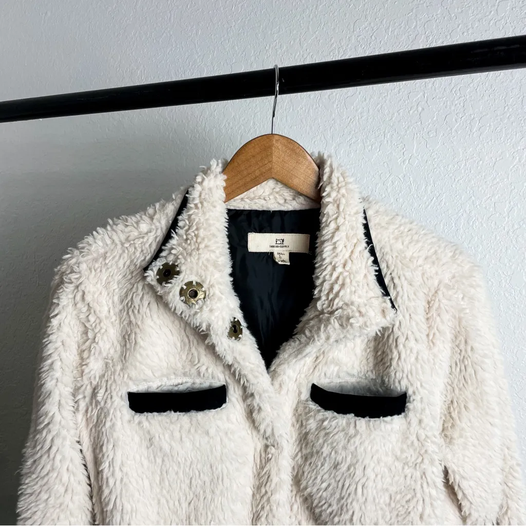 🛎️ 5/$20 Thread + Supply Soho Faux Shearling Jacket Coat Size S Blue - Image 4