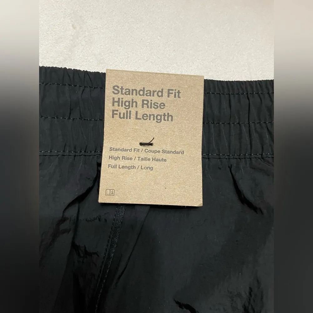 NWT Nike Windrunner High Waisted Woven Women's Black Wide Leg Pants Size M - Image 10