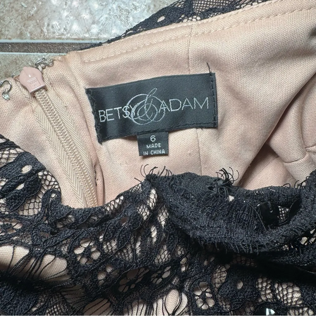 Betsy & Adam Women's Size 6 Black Lace & Jewel Mermaid Style Maxi Evening Gown - Image 9