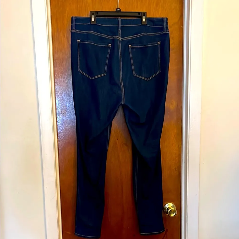 Old Navy Women's High-Rise Skinny Jeans - Dark Blue - Image 2