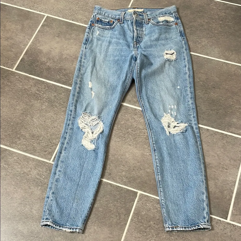Levi’s‎ Wedgie Premium Icon Taper Jean size 25x - Image 2