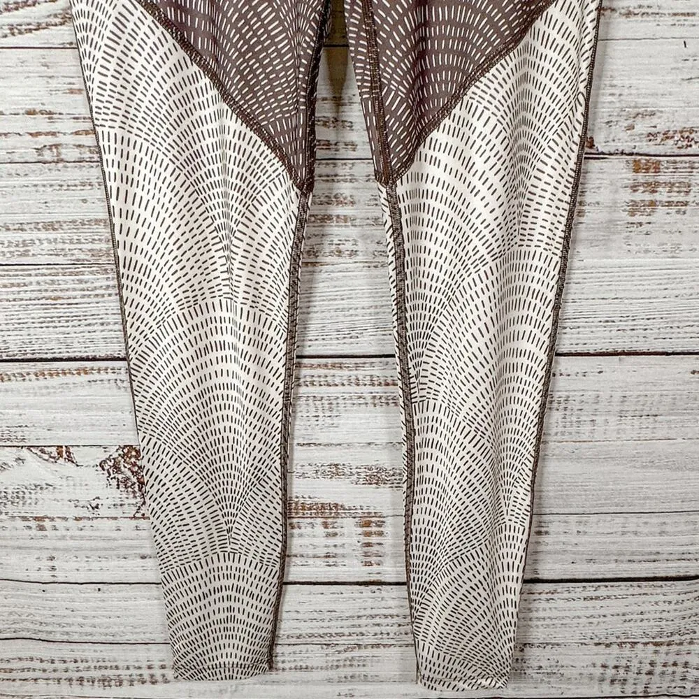 Beyond Yoga Lux High Waisted Angled Midi Legging, EUC, Medium, MSRP $88 - Image 3