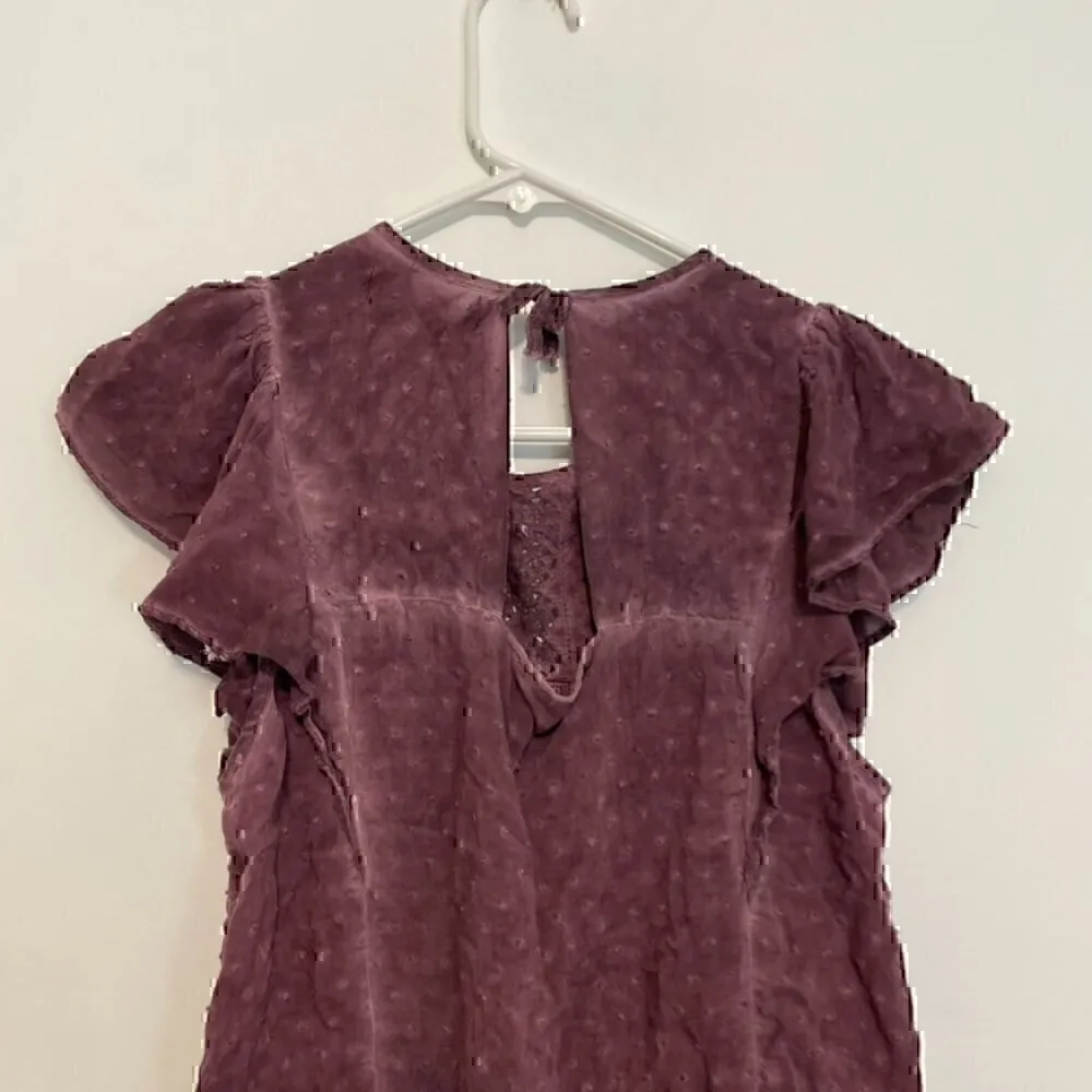 KNOX ROSE Purple Swiss Dot Crochet Eyelet Tie Bow Back Short Flutter Sleeve Top - Image 10