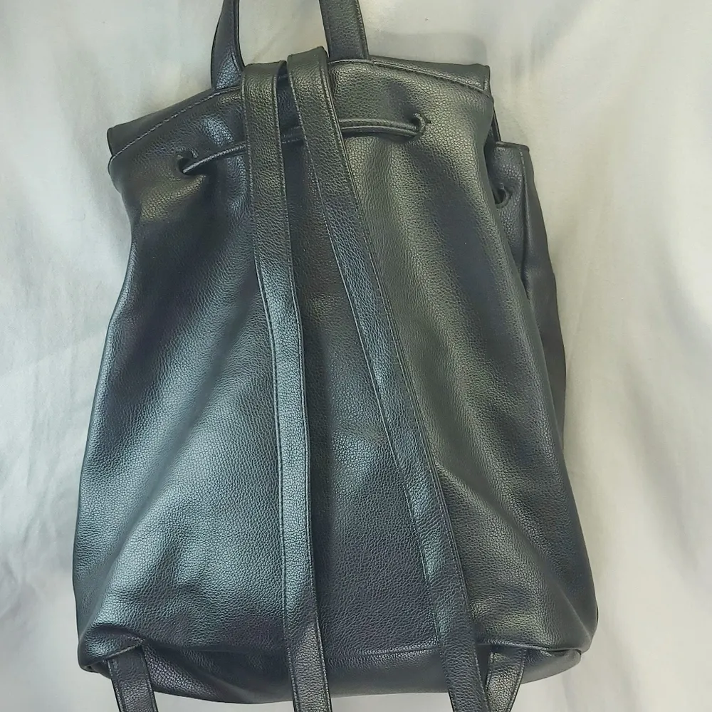 Victoria's Secret drawstring purse backpack - Image 3