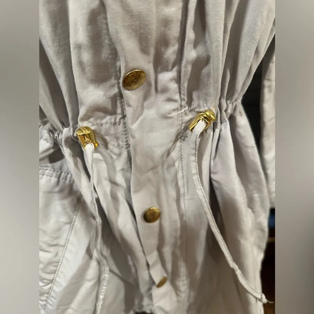 EUC Live a Little Tranch coat with waist strings and hood Sz M - Image 5