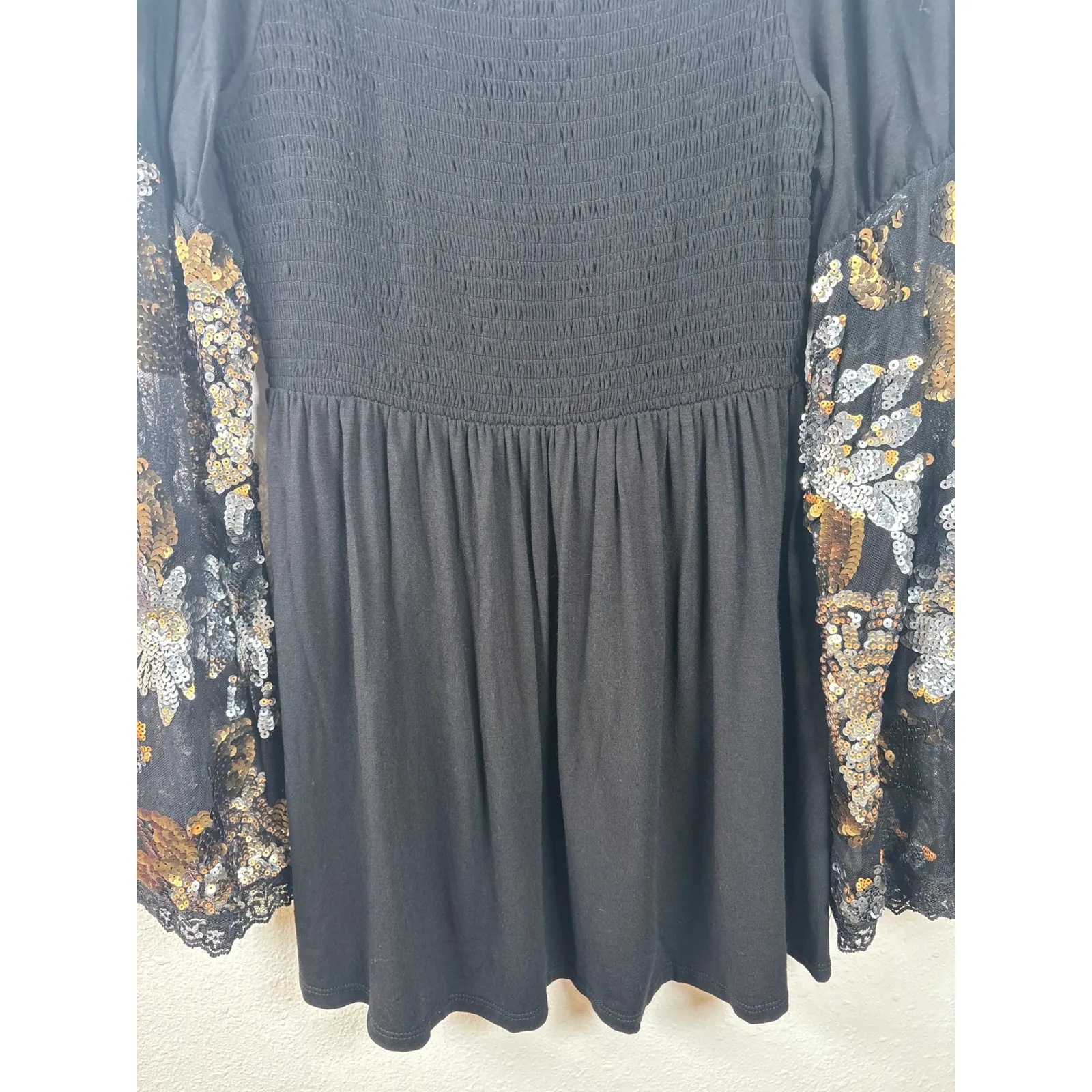 Boston Proper Small Black Off Shoulder Smocked Bell Sleeve Sequin Top - Image 6