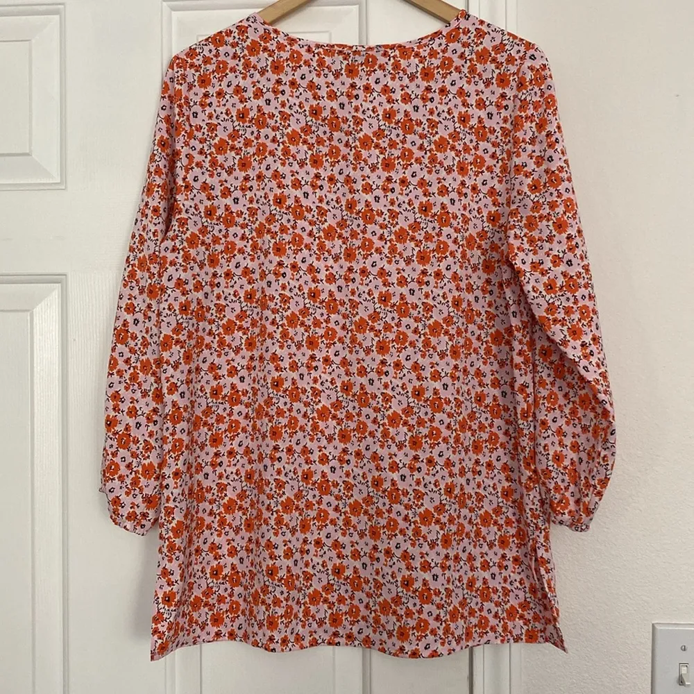 Mario Serrani pink and red floral tunic top. - Image 2